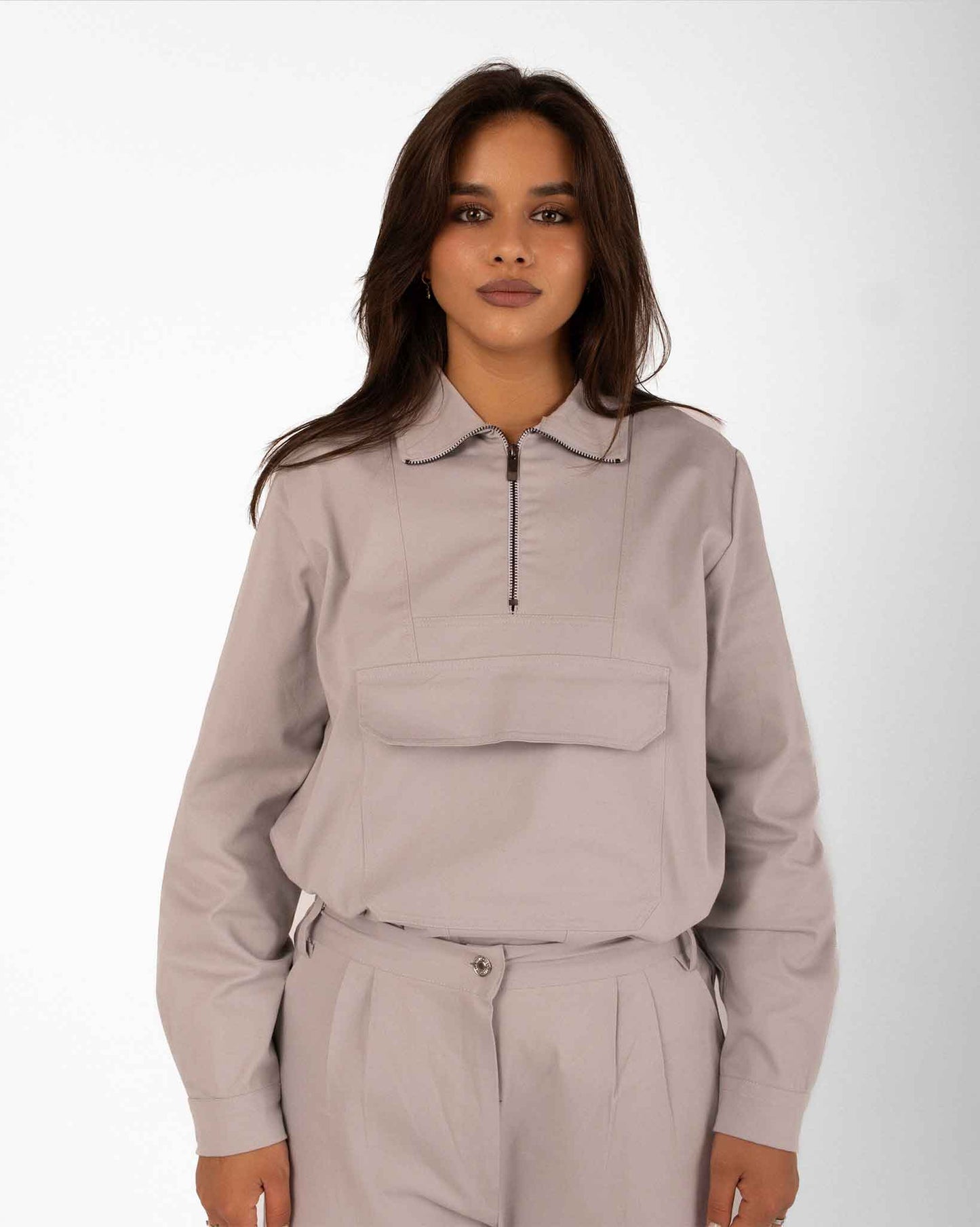Women’s Light Grey Suit – Practical Elegance with a Modern Touch