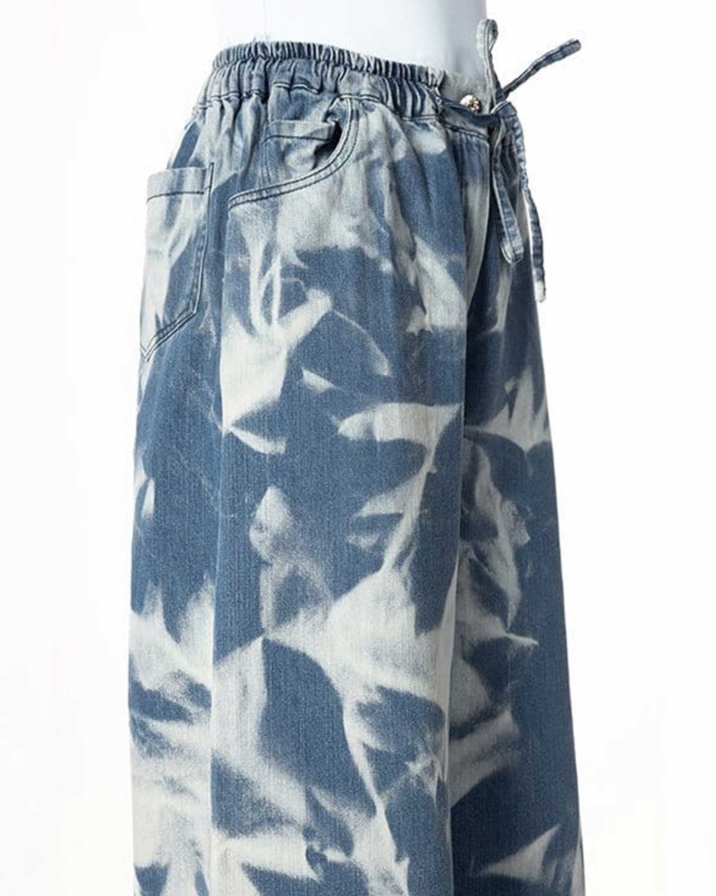 Crumpled skies pants