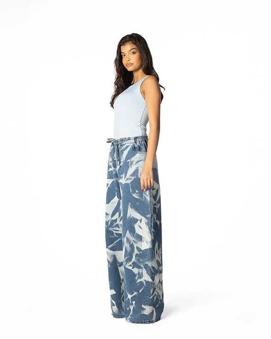 Crumpled skies pants