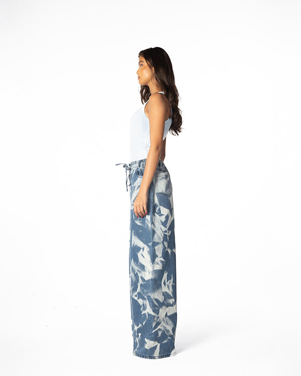 Crumpled skies pants