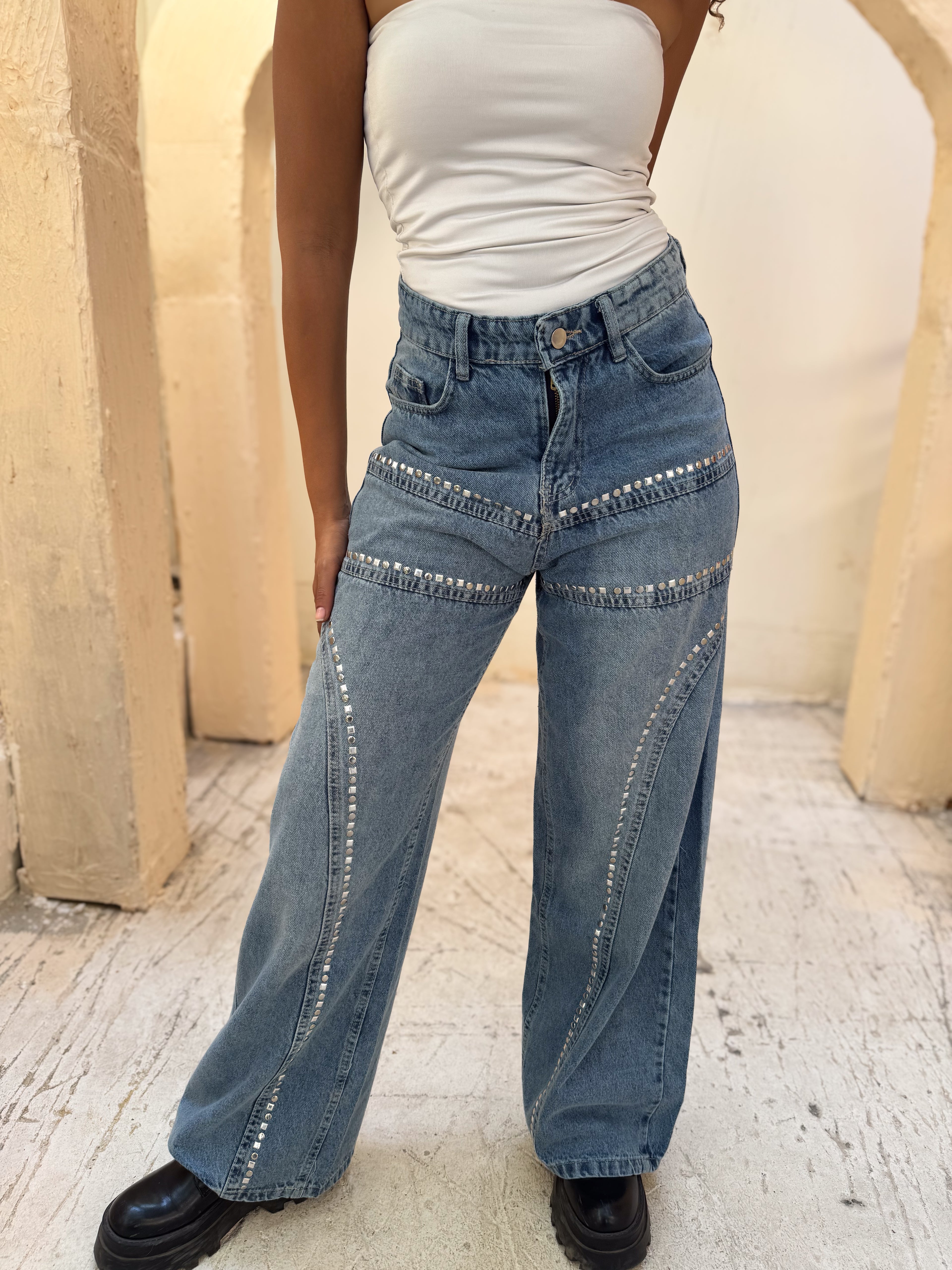 High-Waist Rhinestone Wide-Leg Jeans - Blue